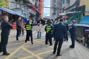 巴州区集中开展校园周边环境综合整治