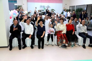 东风汽车巴中4S店盛大开业，推动新能源出行新选择