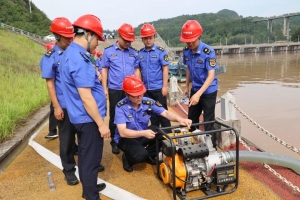 巴中市综合执法局组织开展巴城2025年防汛排涝应急演练