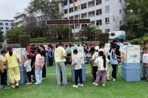 科技筑梦，点亮童心 ——恩阳“科技大篷车”驶进万安小学