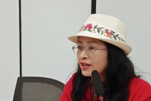 以笔为炬，照见山河与人心—作家阿黛的精神远征