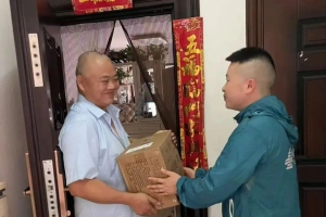 他们，与烈日同行