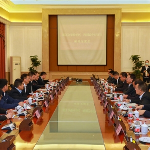 金华经开区与巴中经开区座谈交流会召开