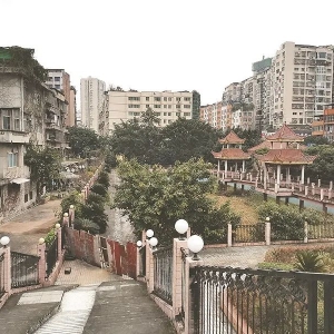 巴城将新建4个停车场，增加停车位800余个