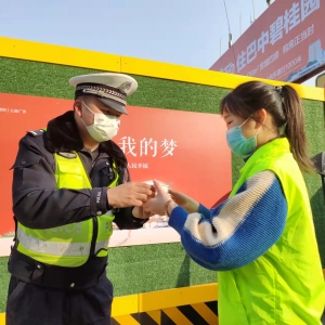 一碗腊八粥 温暖一座城