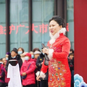 巴州区：曲艺闹新春  欢喜过大年