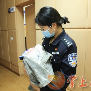 暖心！“不靠谱“爸爸带娃偷窃被抓 “靠谱”民警这样做……