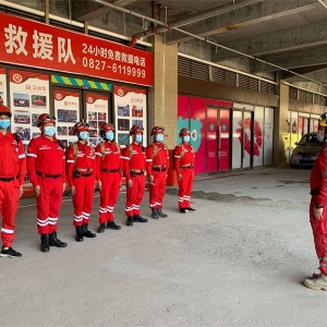 巴中市第二支公益救援队出发驰援上海，共同抗疫！