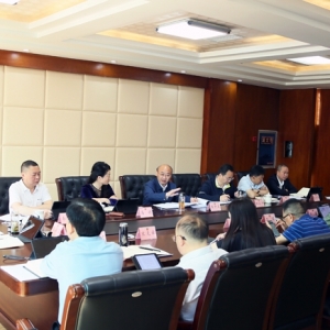 市政协召开五届8次主席会议