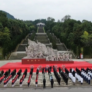 缅怀革命先烈！巴中市向人民英雄敬献花篮仪式在通江举行