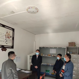 陈槟到帮扶村宣讲党的二十大精神