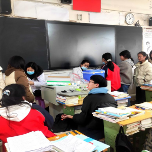 巴州区：结核病筛查进校园