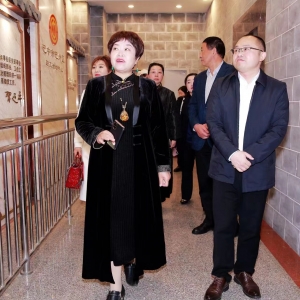 巴中市女企业家商会举办“她信力量 风采飞扬”主题活动庆“三八”