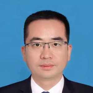 张勋任平昌县委书记