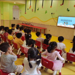 平昌县开展第35个“全国爱牙日” 宣传活动
