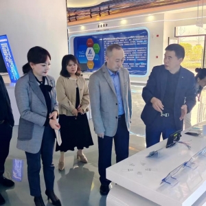 市司法局局长张华到巴州区走访中小企业法律服务工作