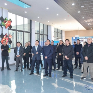 我市举行第四季度重大项目投资现场推进会