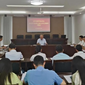 市科技局传达学习贯彻市委五届八次全会精神