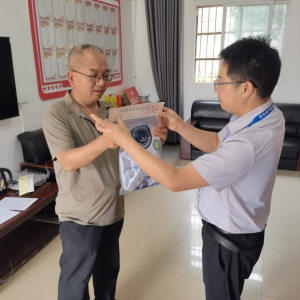 市质检中心抓实校服抽检 守护儿童健康成长
