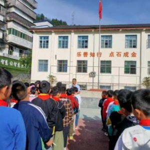 传承抗震精神，共筑安全防线—石城小学开展“5·12”系列教育活动