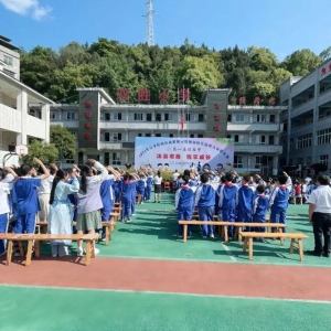 恩阳区双胜小学全学科阅读成果展示暨第一届校园读书节活动