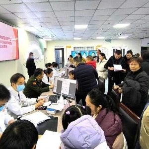 中国人民解放军总医院第七医学中心来我市开展“军地协作”联合义诊活动