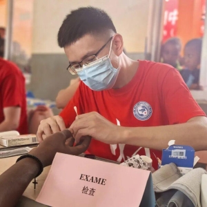 驻几比使馆专函表扬巴中青年！