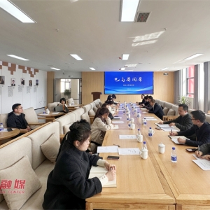 惠企政策进园区 暖心服务促发展