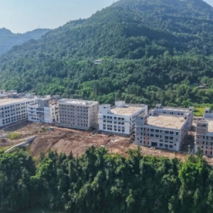 平昌县纺织科技产业园建设进入收尾冲刺期