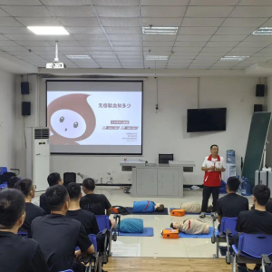 热血铸警魂  宣讲暖警心——无偿献血宣传进机关